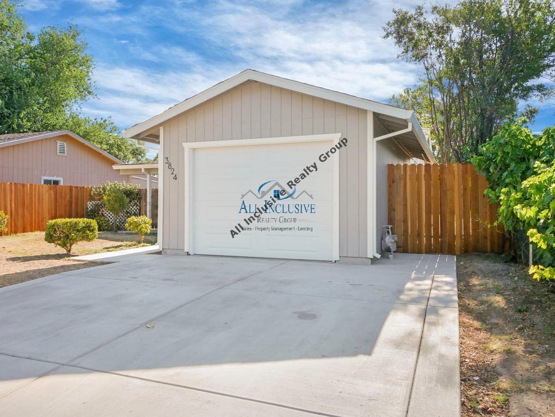 3824 Elm St, Sacramento